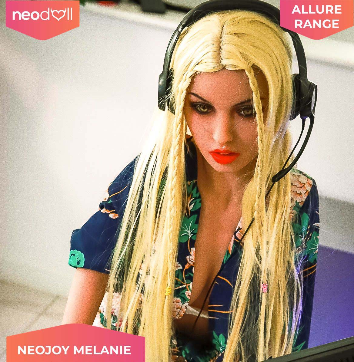 Neodoll Studios Allure Melanie - Poupée de Sexe Réaliste - 150cm - Bronzer