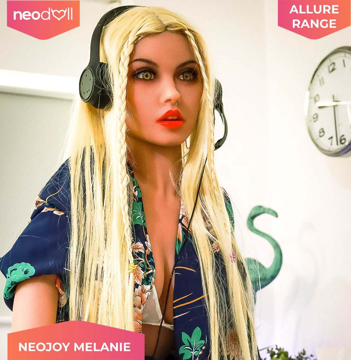 Neodoll Studios Allure Melanie - Poupée de Sexe Réaliste - 150cm - Bronzer