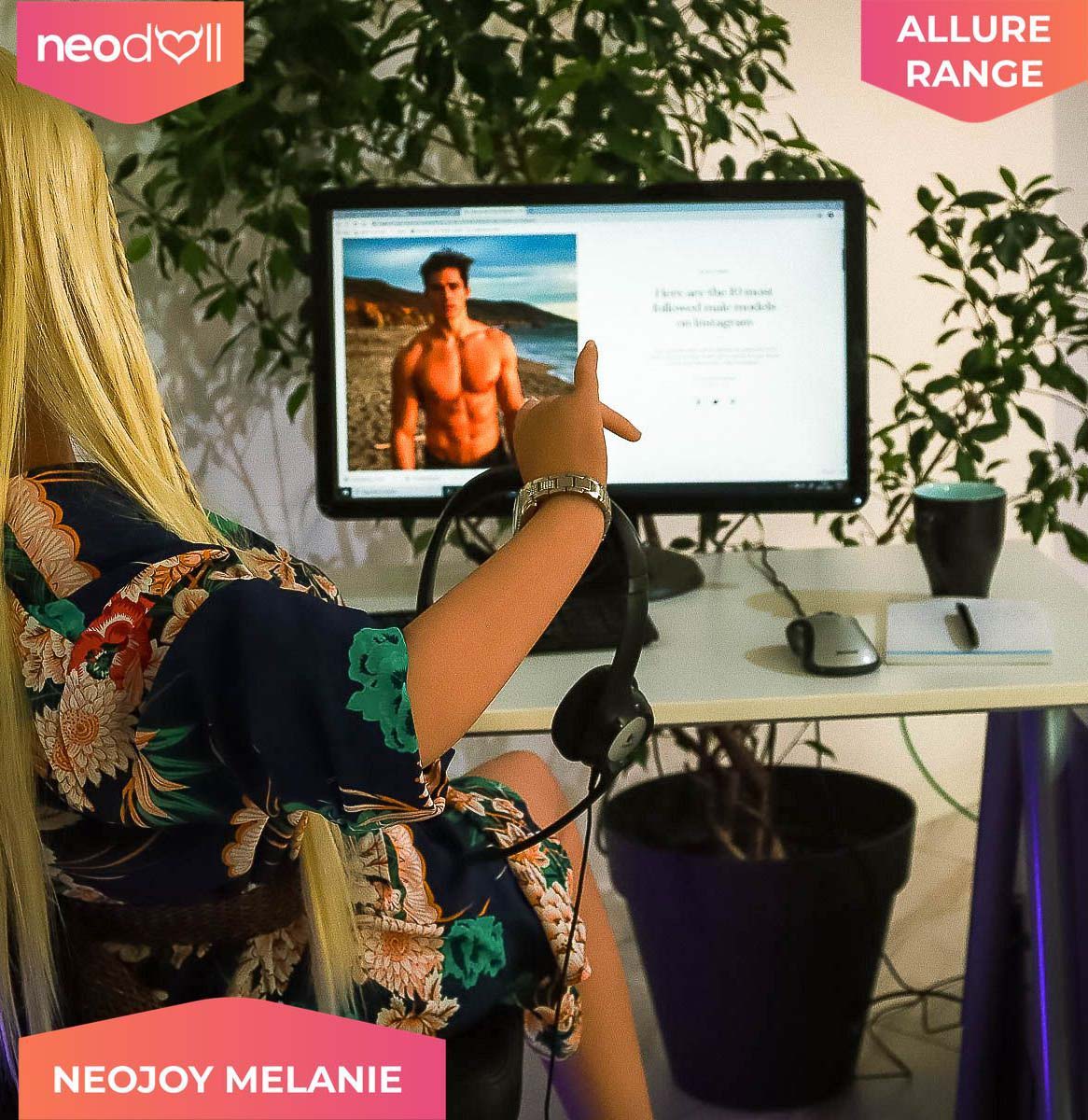 Neodoll Studios Allure Melanie - Poupée de Sexe Réaliste - 150cm - Bronzer