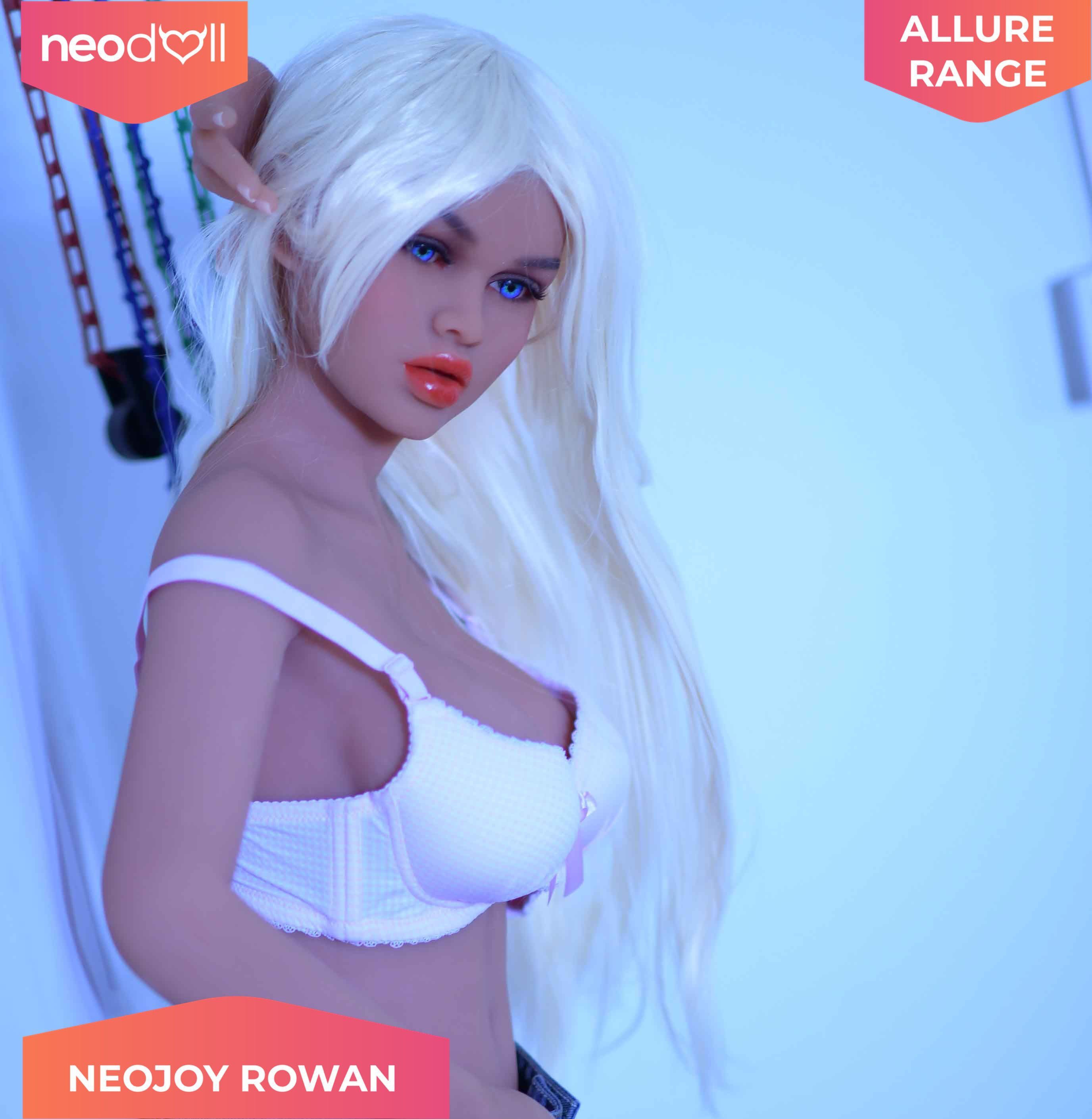 Neodoll Allure Rowan - Poupée de Sexe Réaliste - 150cm - Bronzer