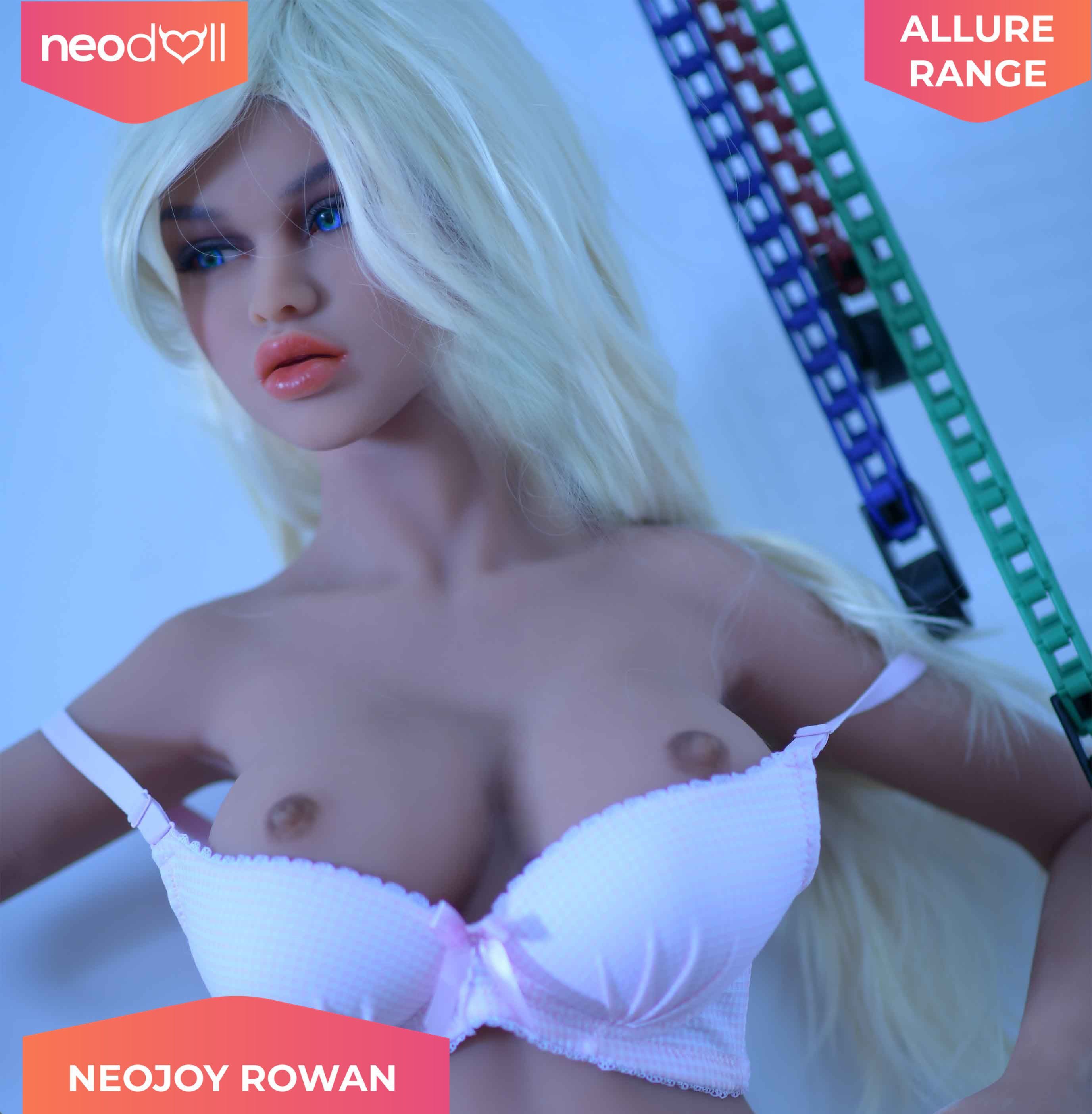 Neodoll Allure Rowan - Poupée de Sexe Réaliste - 150cm - Bronzer