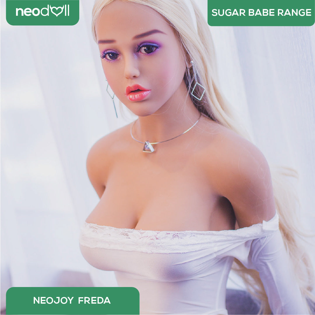 Neodoll Sugar Babe - Freda - Poupée de Sexe Réaliste - Utérus - 148cm - Bronzer
