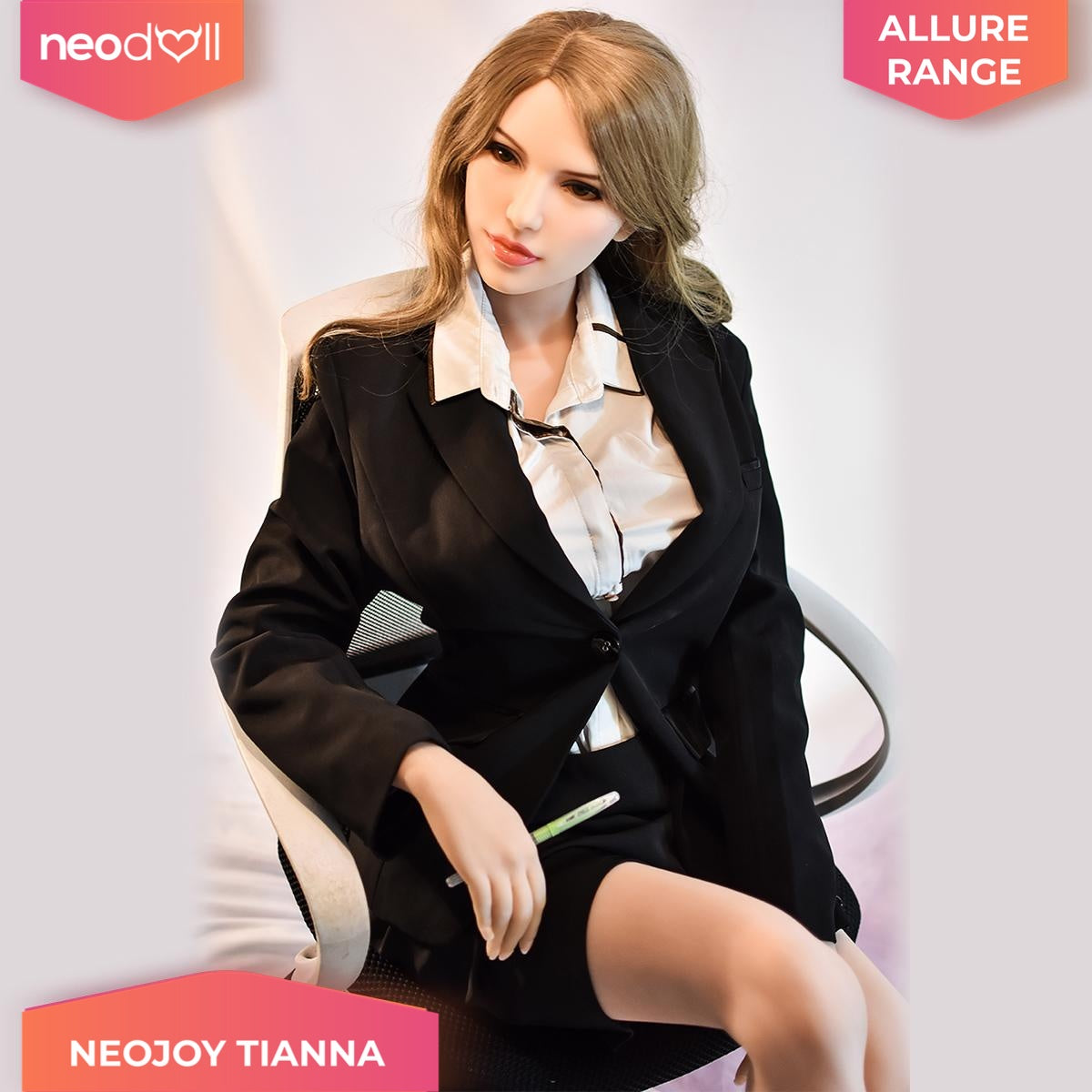 Neodoll Allure Tianna - Poupée de Sexe Réaliste - 165cm - Bronzer