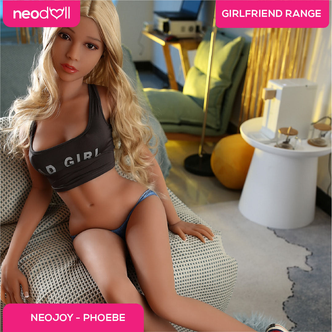 Neodoll Girlfriend Phoebe - Poupée de Sexe Réaliste - 158cm - Bronzer