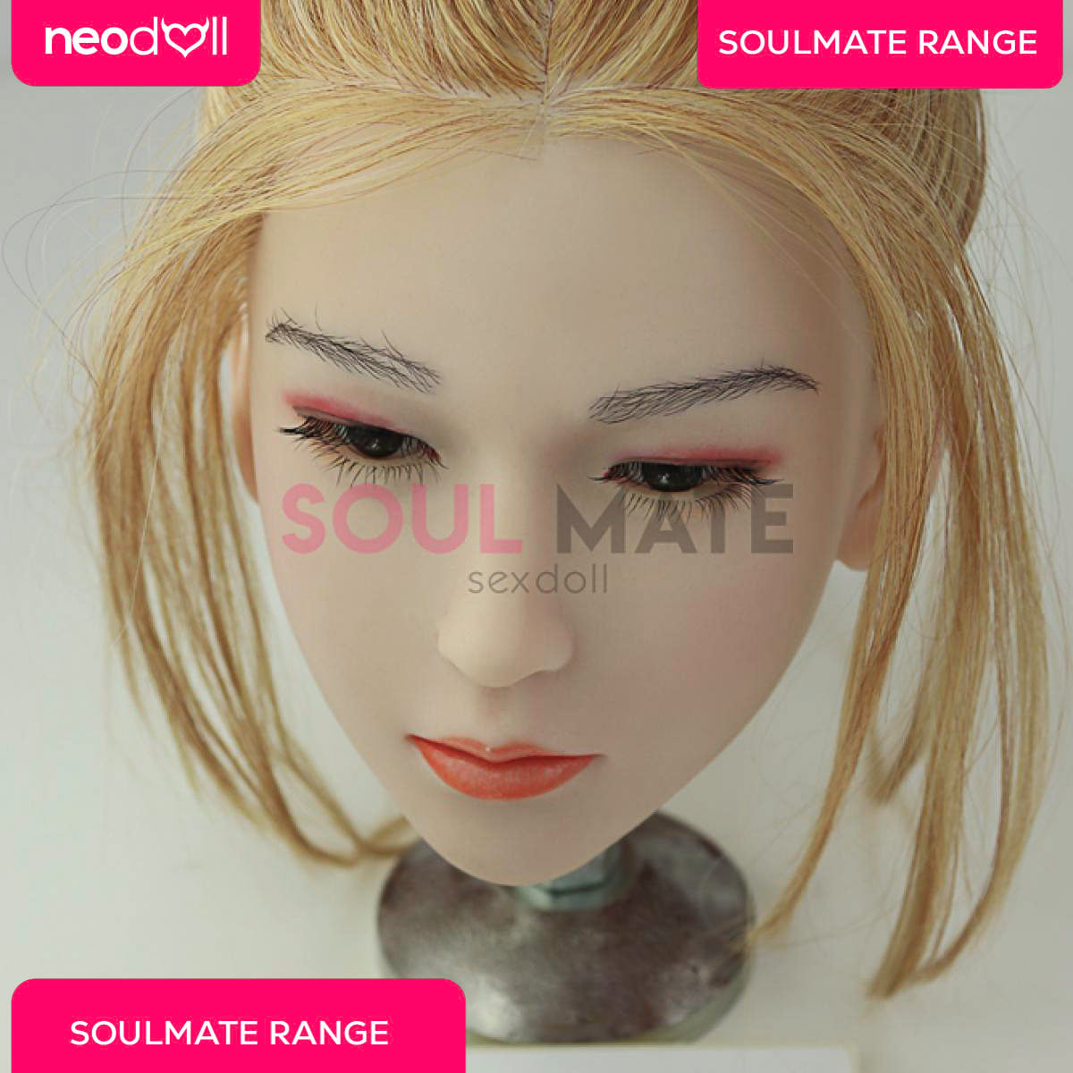 Soulmate Dolls - Daniela Cheveux Empilés Sur la Tête avec Torse de Poupée Sexuelle - Blanche