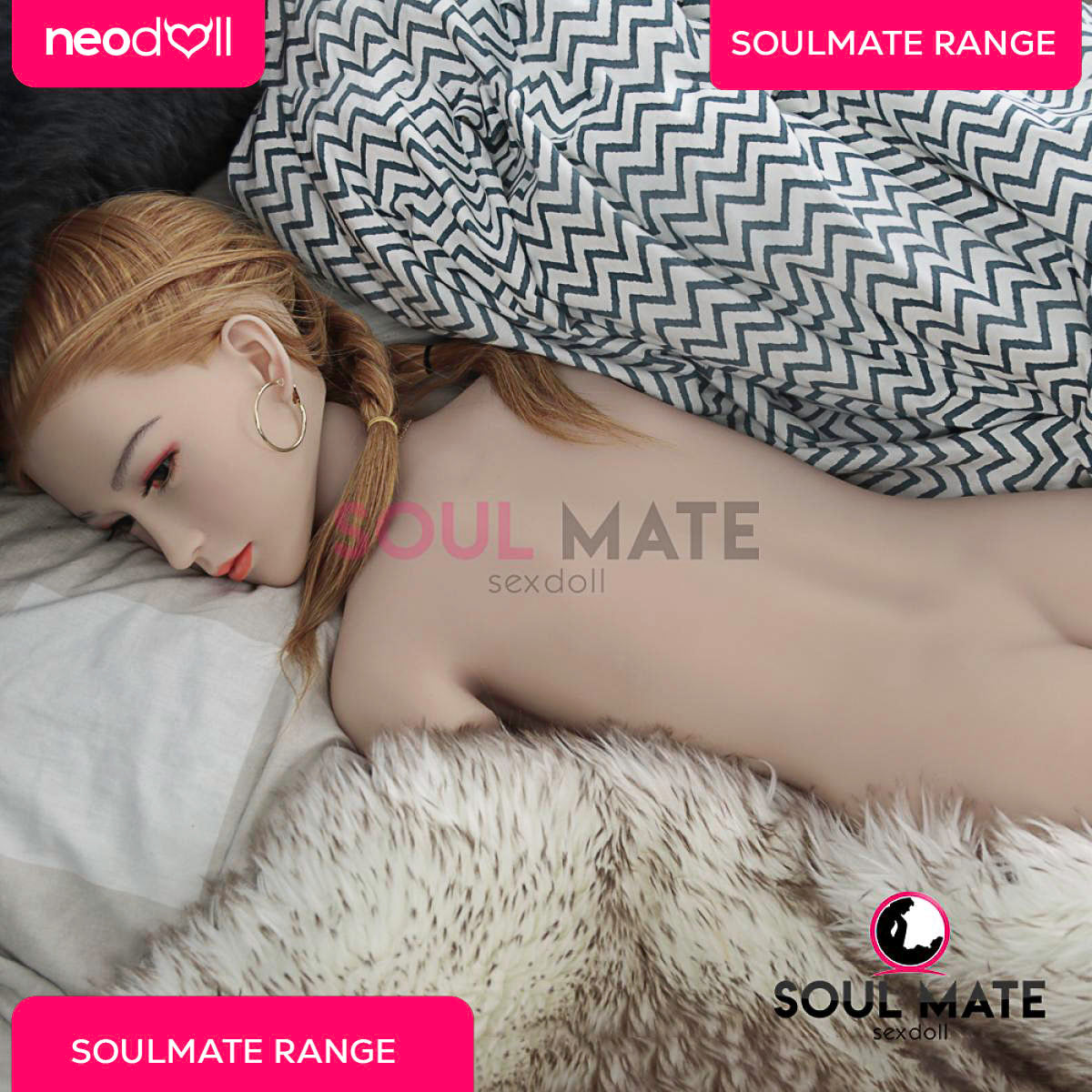 Soulmate Dolls - Daniela Cheveux Empilés Sur la Tête avec Torse de Poupée Sexuelle - Blanche