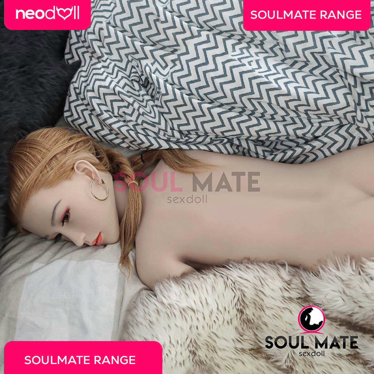 Soulmate Dolls - Daniela Cheveux Empilés Sur la Tête avec Torse de Poupée Sexuelle - Blanche