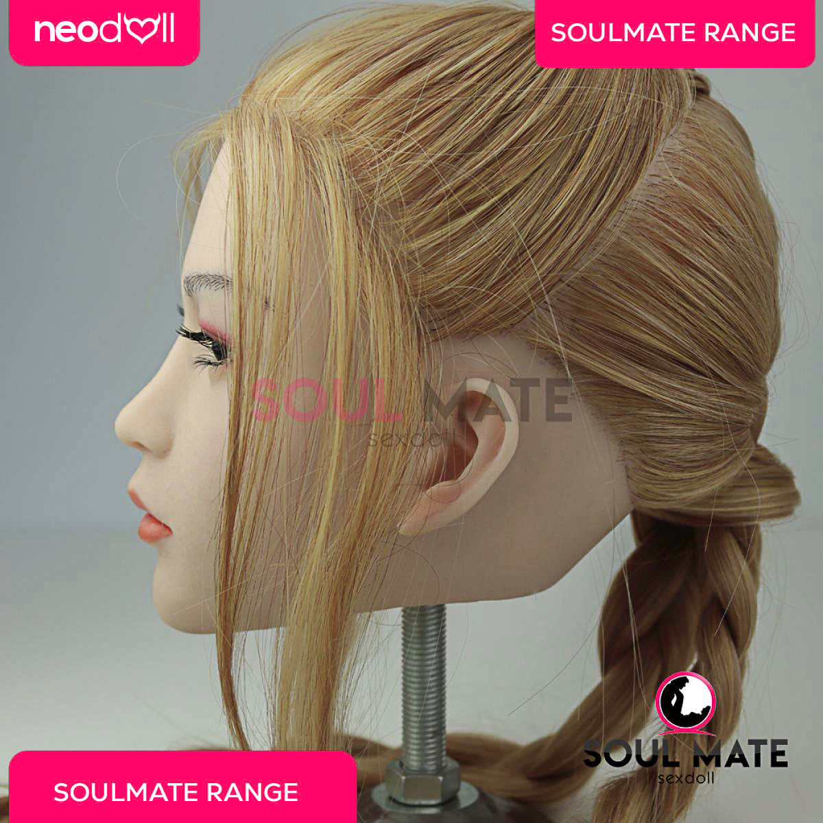 Soulmate Dolls - Daniela Cheveux Empilés Sur la Tête avec Torse de Poupée Sexuelle - Blanche