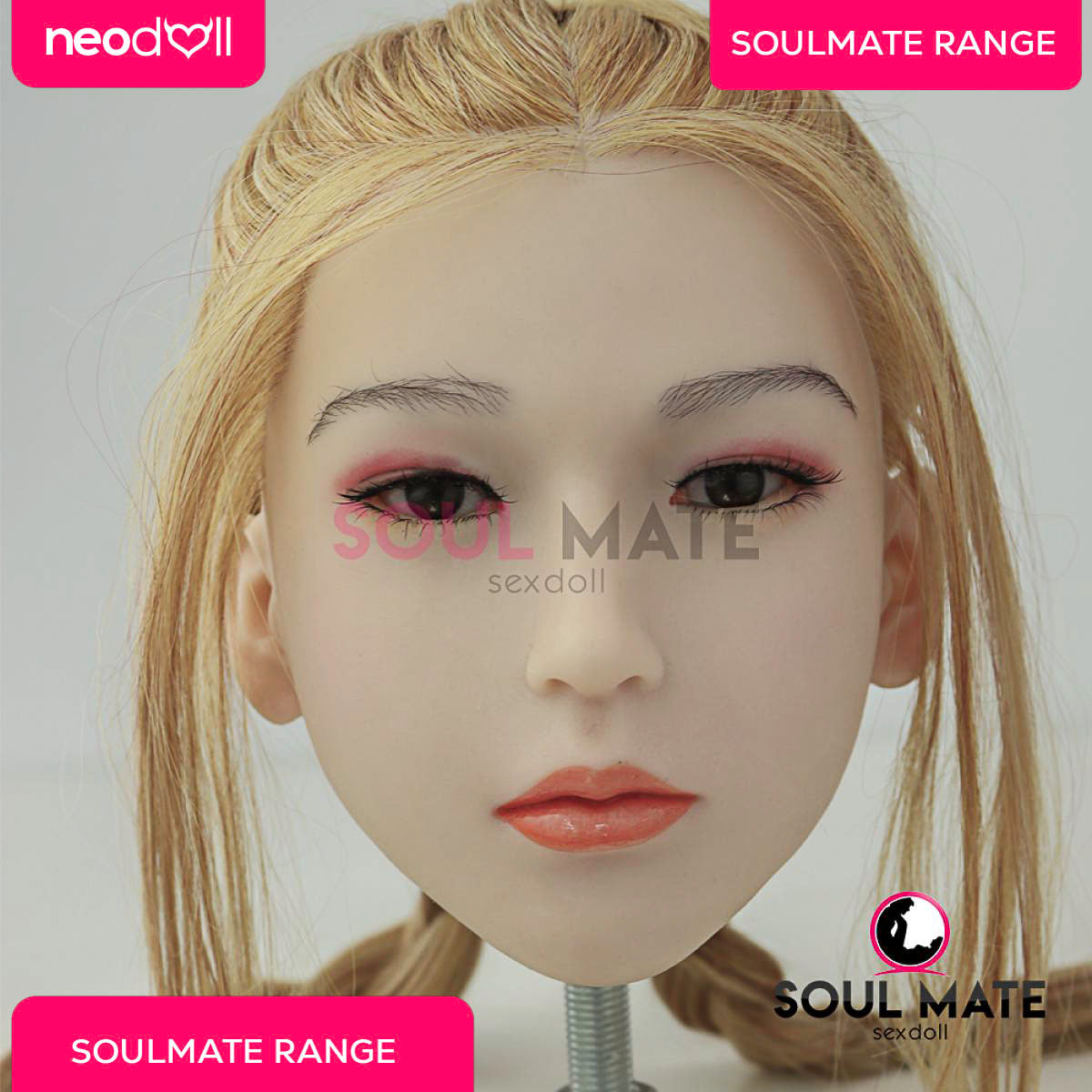 Soulmate Dolls - Daniela Cheveux Empilés Sur la Tête avec Torse de Poupée Sexuelle - Blanche