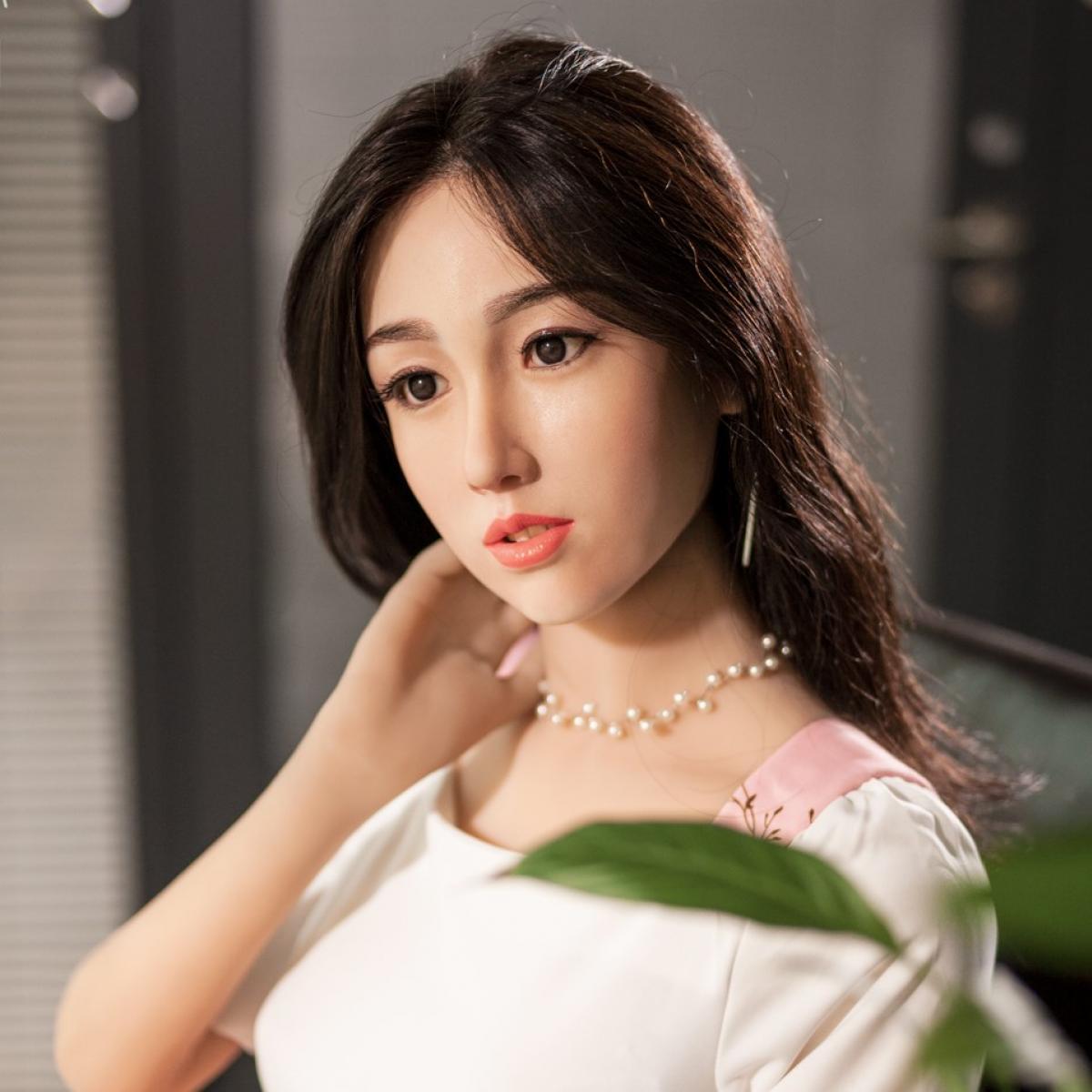XYDoll - Julia - Poupée de Sexe Hybride en TPE Silicone - 168cm - Naturel