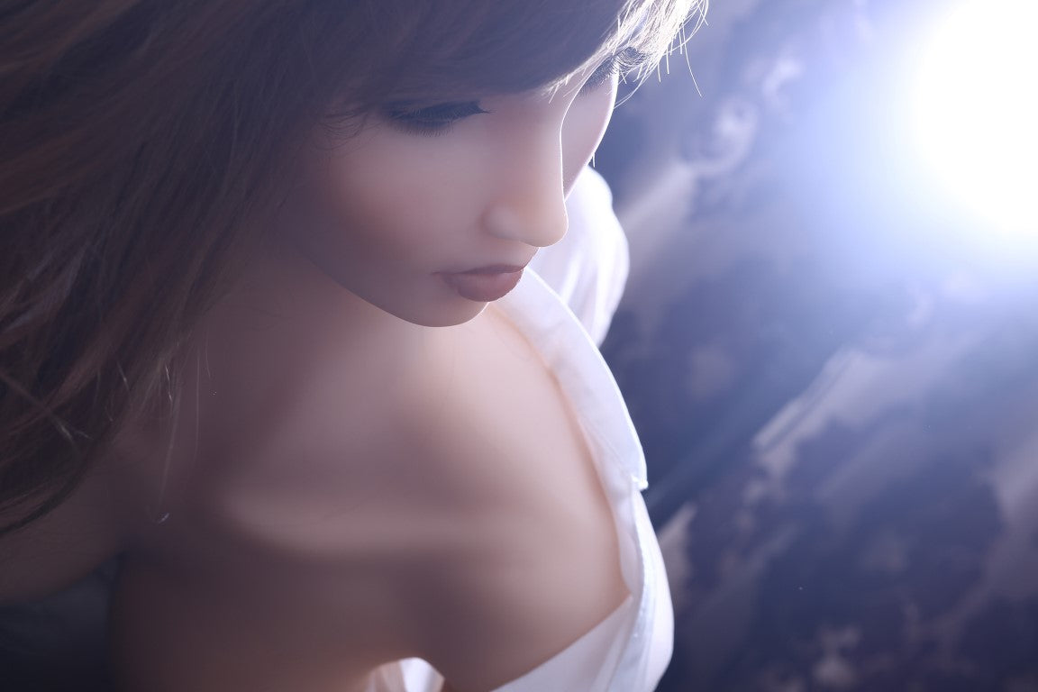 IL Doll - Macy - Poupée de Sexe Hybride en TPE Silicone - 160cm - Gel Sein - Naturel