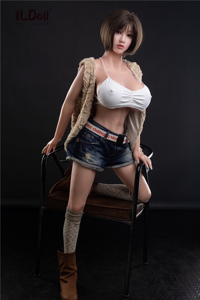 IL Doll - Ashlyn - Poupée de Sexe Hybride en TPE Silicone - 155cm - Gel Sein - Naturel