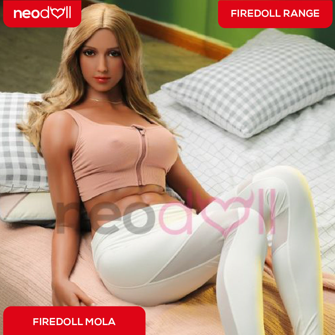 Fire Doll - Mola - Poupée de Sexe Réaliste - 164cm - Gel Sein - Bronzage Léger