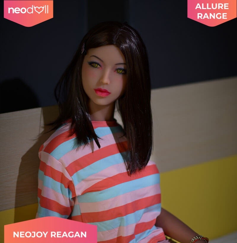 Neodoll Allure Reagan - Poupée de Sexe Réaliste - 158cm - Bronzer