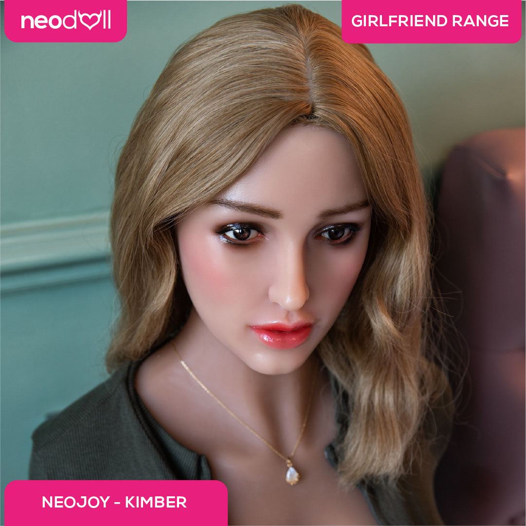 Neodoll Girlfriend Kimber - Poupée de Sexe Hybride en TPE Silicone - 158cm - Gel Sein - Bronzer