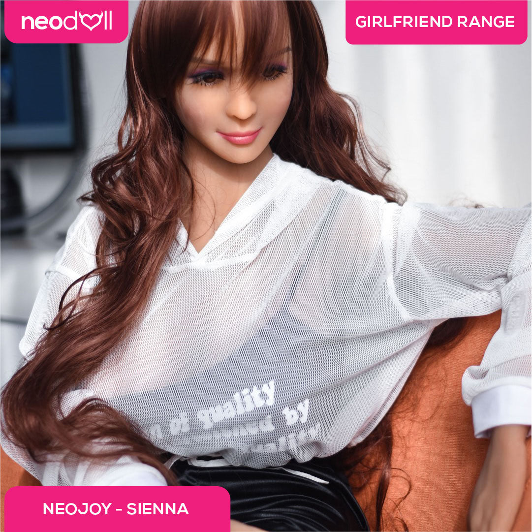 Neodoll Girlfriend - Sienna - Poupée de Sexe Réaliste - 158cm - Gel Sein - Bronzer