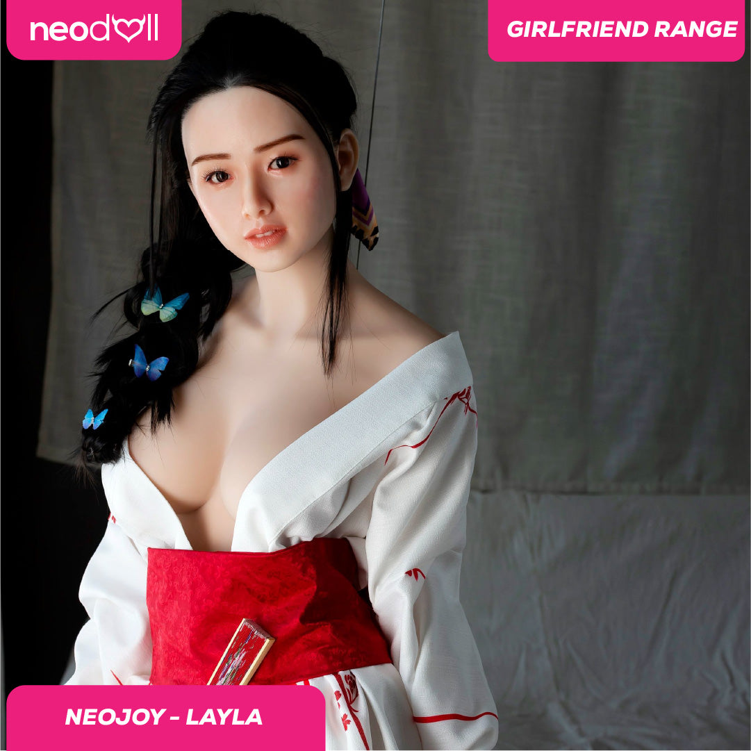 Neodoll Girlfriend Layla - Poupée de Sexe Hybride en TPE Silicone - 158cm - Naturel