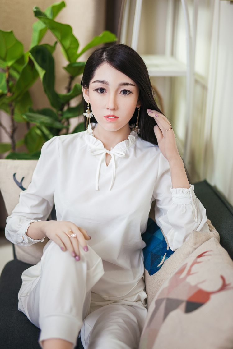 XYDoll - Julia - Poupée de Sexe Hybride en TPE Silicone - 168cm - Cheveux Implémentés - Naturel