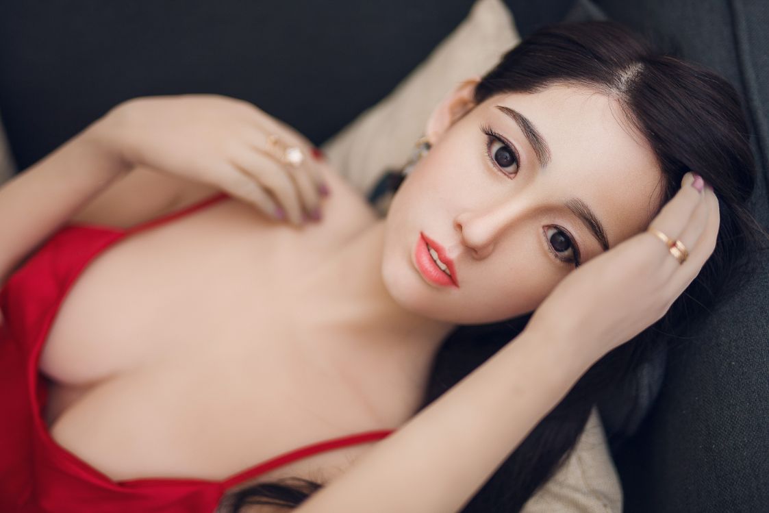 XYDoll - Julia - Poupée de Sexe Hybride en TPE Silicone - 168cm - Cheveux Implémentés - Naturel
