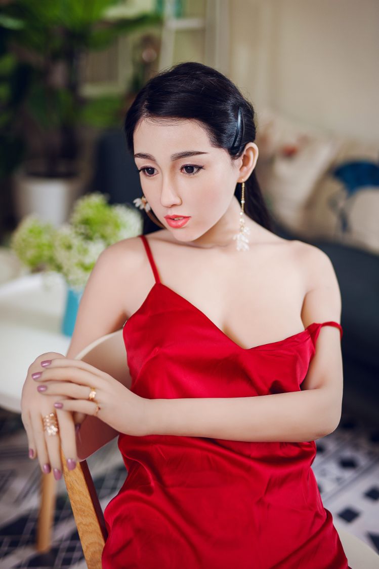 XYDoll - Julia - Poupée de Sexe Hybride en TPE Silicone - 168cm - Cheveux Implémentés - Naturel