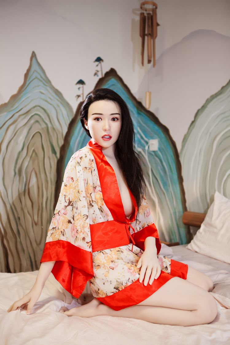 XYDoll - BeiBei - Poupée de Sexe Hybride en TPE Silicone - 168cm - Cheveux Implémentés - Naturel